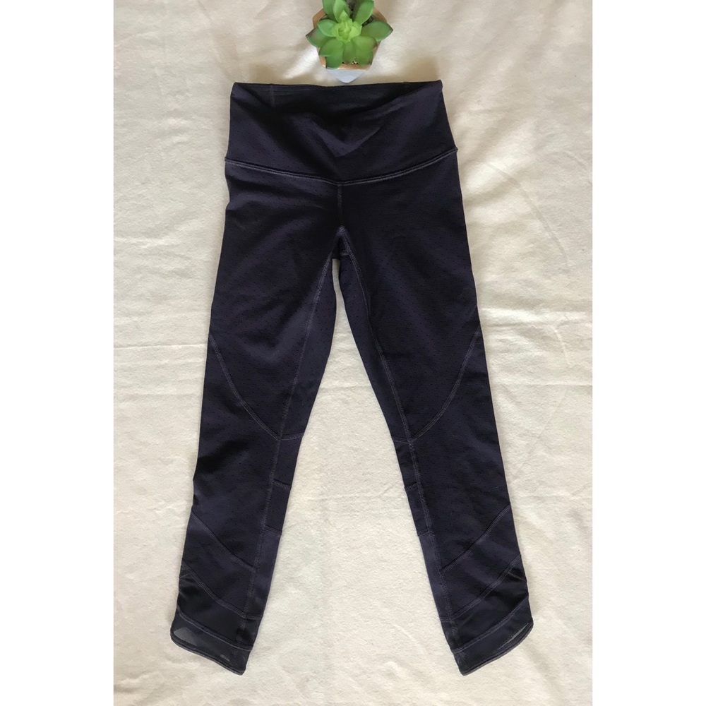 LULULEMON CROP LEGGINGS